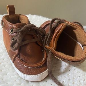 Brown boys baby shoes - soft/leather like